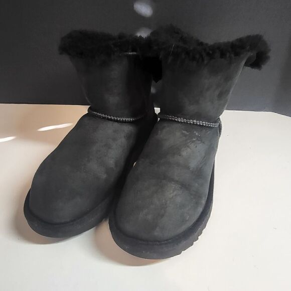 Ugg Women's Deep Green Short Ankle Boots - Picture 4 of 10